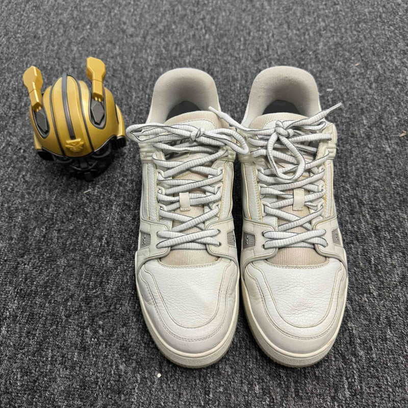 Louis Vuitton Retro Logo Fashion Sneakers 0079