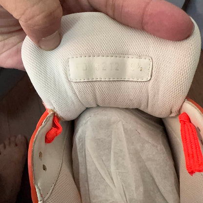 Louis Vuitton Trainer Fashion Sneakers in Orange 0079