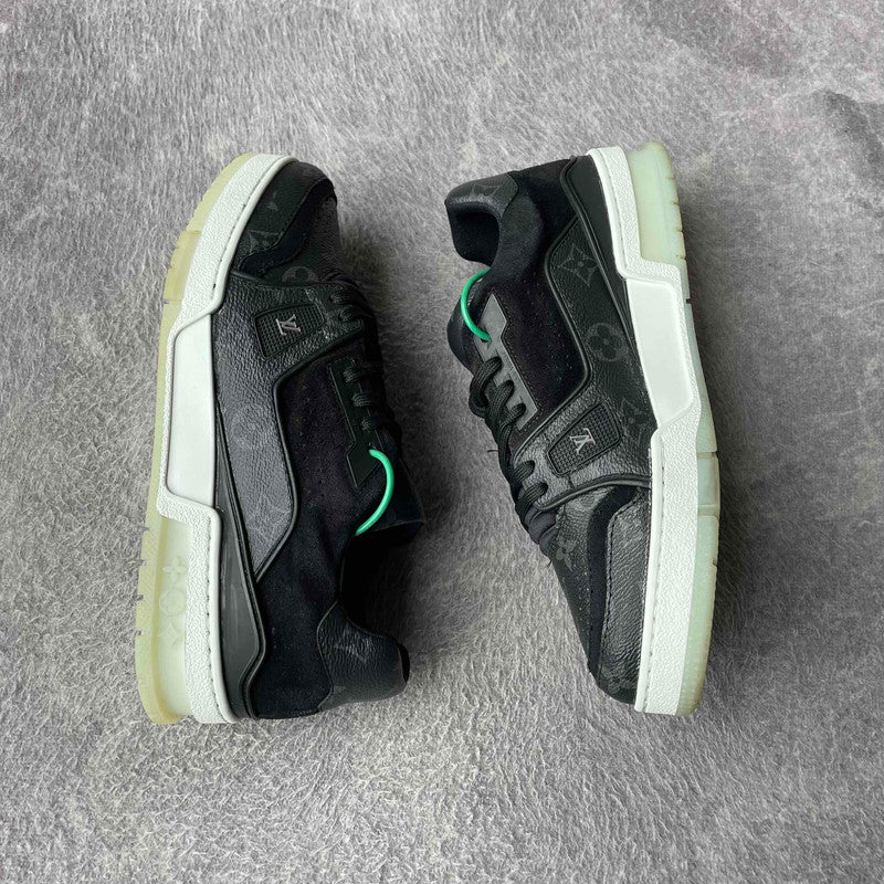 Louis Vuitton Black Low-top Fashion Sneakers 0079