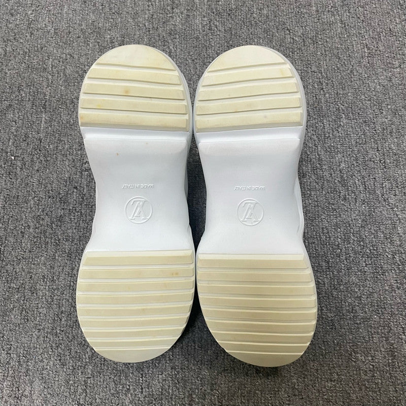 Louis Vuitton Low-Top Casual Sneakers in White Brown 0079