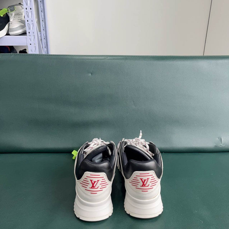 Louis Vuitton Zig Zag Sneakers in Black and White 0079