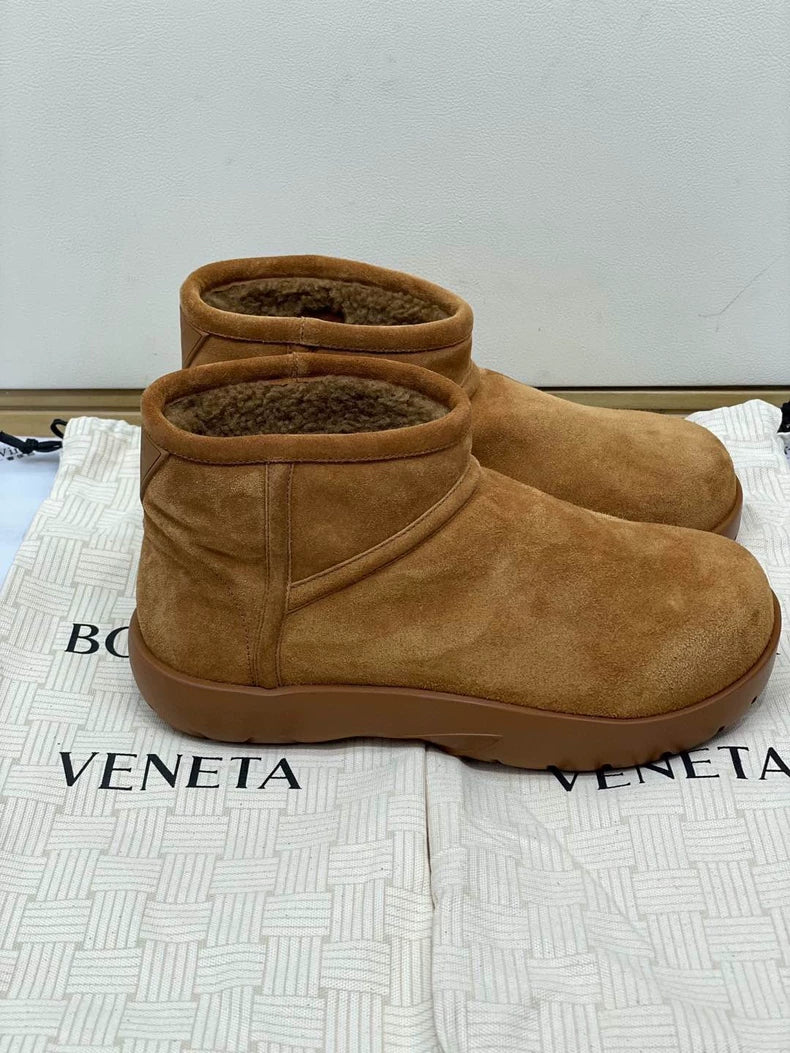 Bottega Veneta Stylish Suede Short Boots