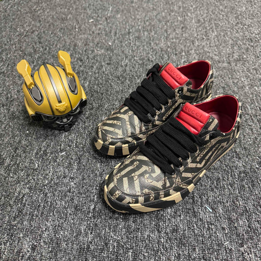 Gucci GG Supreme Low Fashion Sneakers for Men 0079