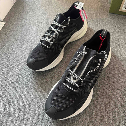 Gucci RUN Casual Sneakers in Black and White 0079