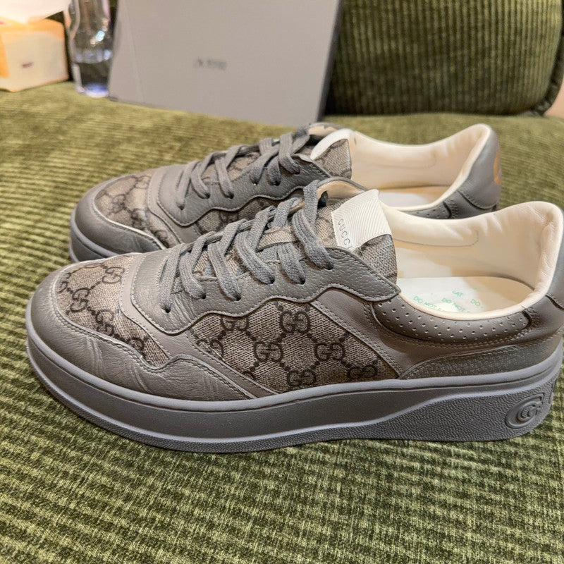 Gucci Gray Black Low-Top Fashion Sneakers for Men 0079