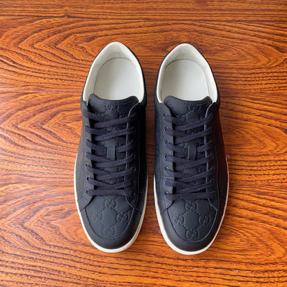 Gucci Low-Top Leather Sneakers in Blue 0079