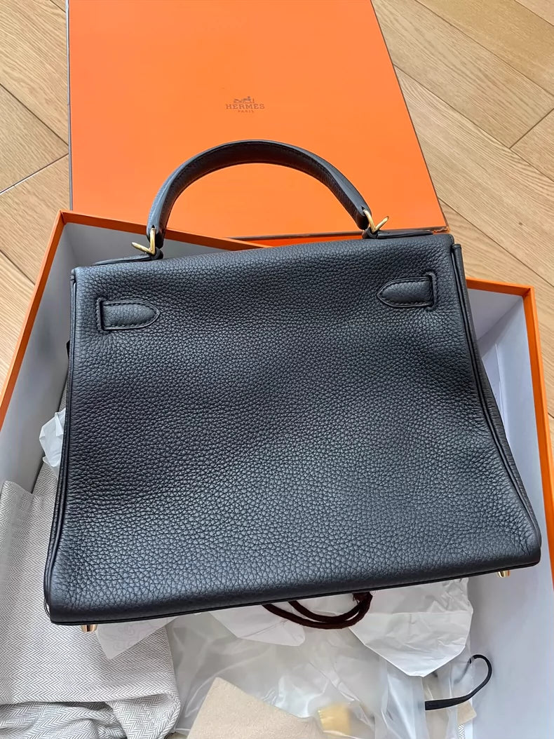 Hermes Kelly 28 Handbag with Accessories