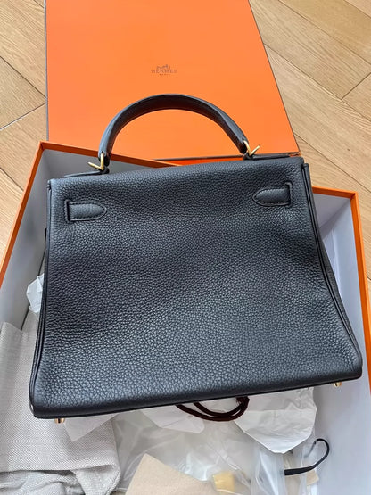 Hermes Kelly 28 Handbag with Accessories