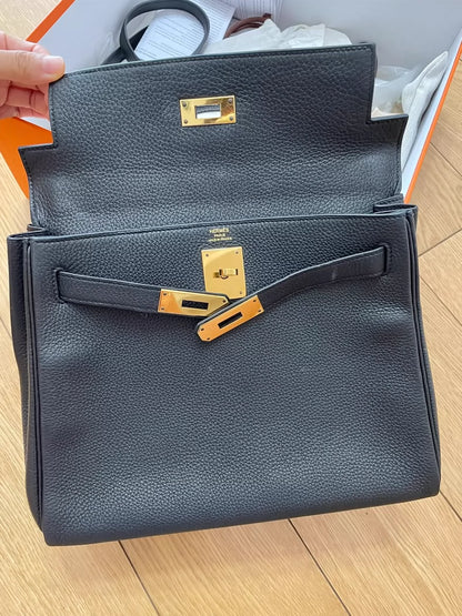 Hermes Kelly 28 Handbag with Accessories