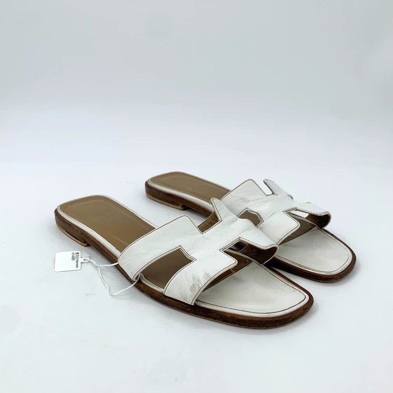 White Hermes Flat Casual Slide Sandals