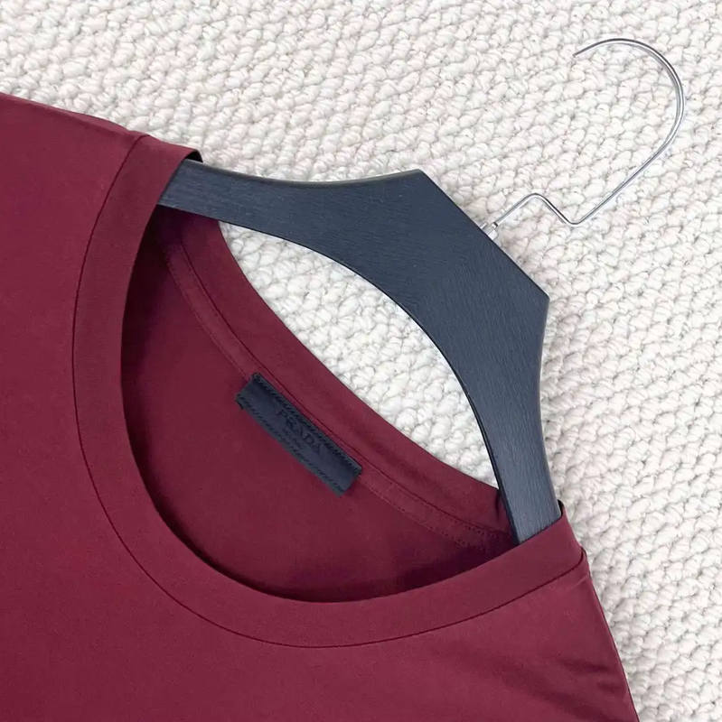 Prada Men's Red Logo T-Shirt for Spring Autumn