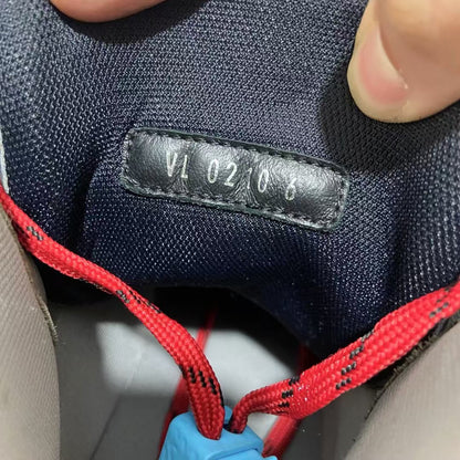 Louis Vuitton Retro Logo High-Top Sneakers for Men 0079