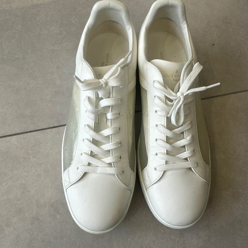 Louis Vuitton White Casual Low-Top Sneakers for Men 0079
