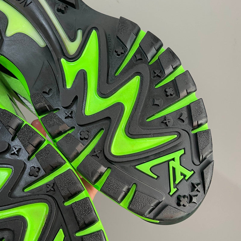 Louis Vuitton Runner Tatic Fashion Sneakers for Men 0079