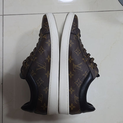 Louis Vuitton Brown Low-Top Fashion Sneakers 0079