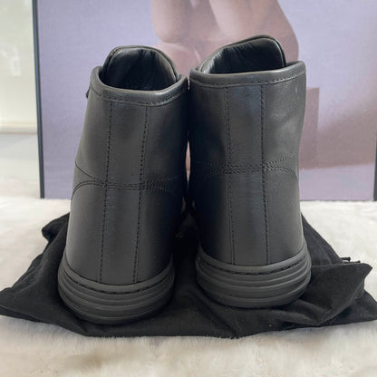 Gucci Minimalist Black Casual Sneakers 0079