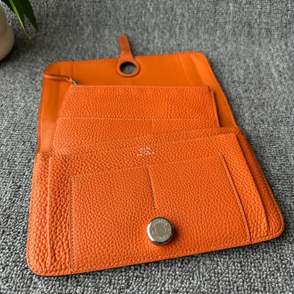 Hermes Dogon Duo Wallet in Feu Orange