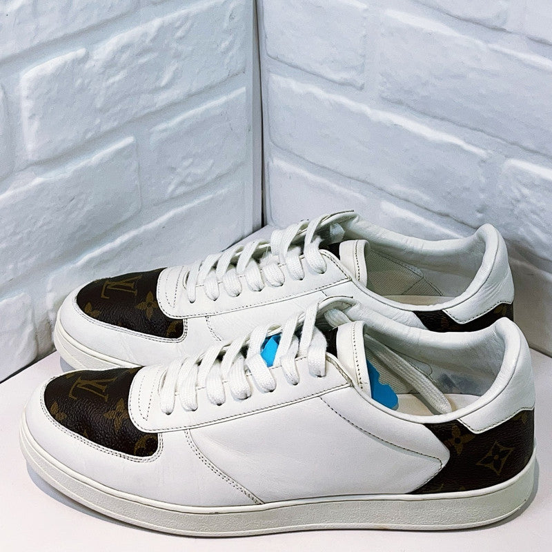 Louis Vuitton Rivoli Fashionable Sneakers for Men 0079