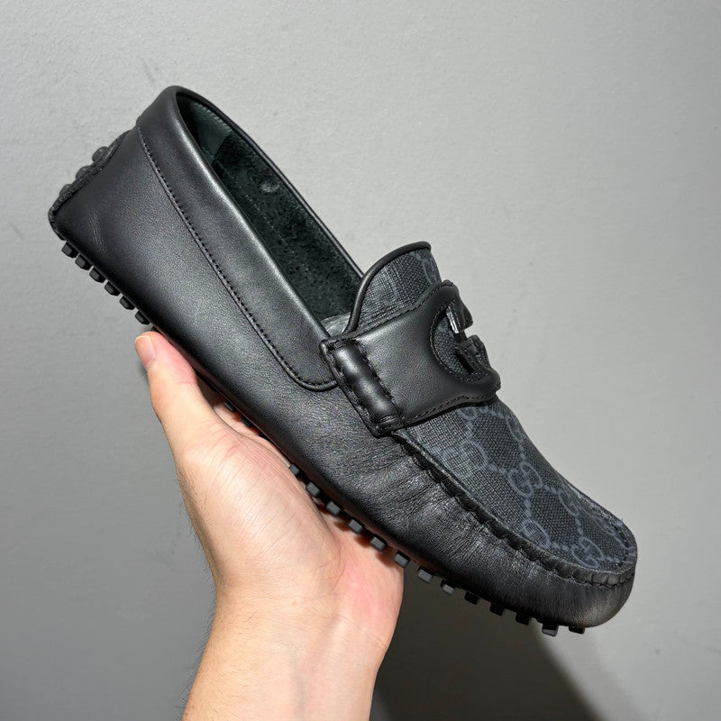 Gucci Black Leather Interlocking Loafers for Men 0079