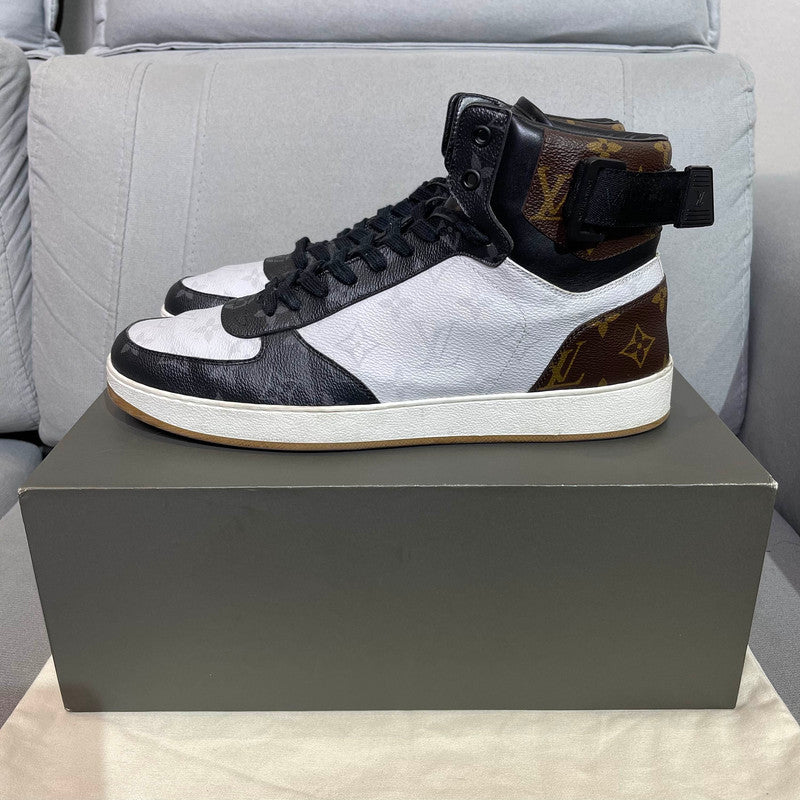 Louis Vuitton Rivoli Series Black and White Sneakers 0079