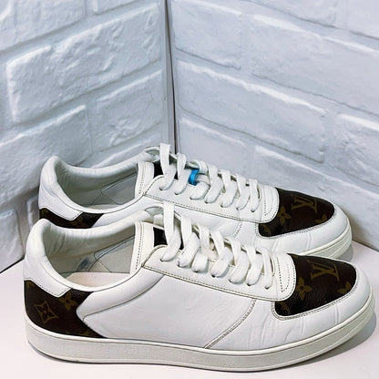 Louis Vuitton Rivoli Fashionable Sneakers for Men 0079