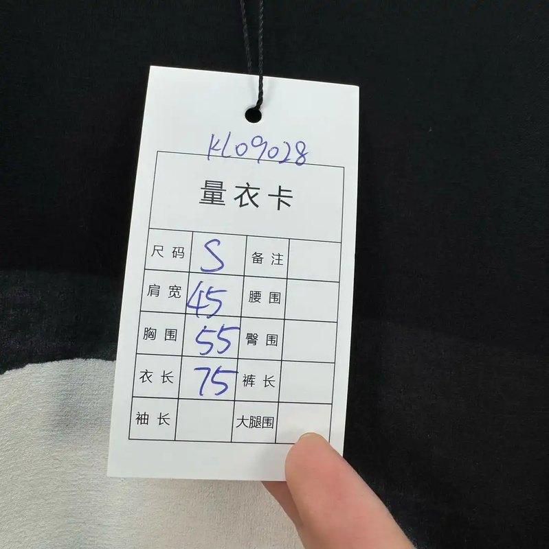 Givenchy Black Logo Graphic Short Sleeve T-shirt 0089