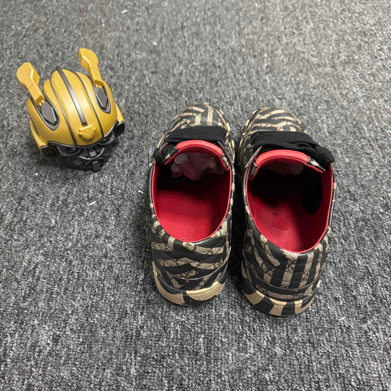 Gucci GG Supreme Low Fashion Sneakers for Men 0079