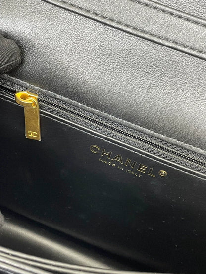 Vintage Chanel Retro Patent Leather Bag