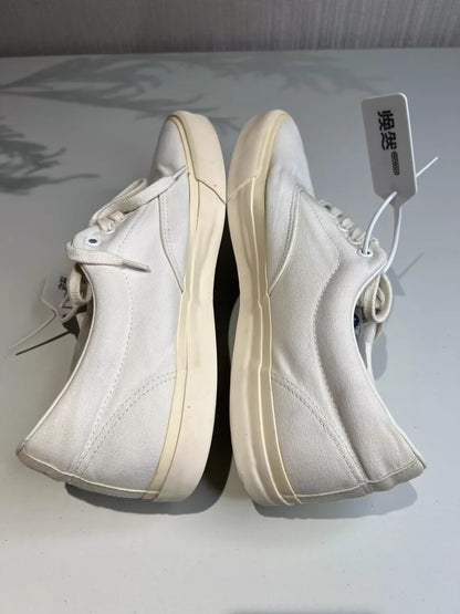 Comme des Garcons White Low Sneakers