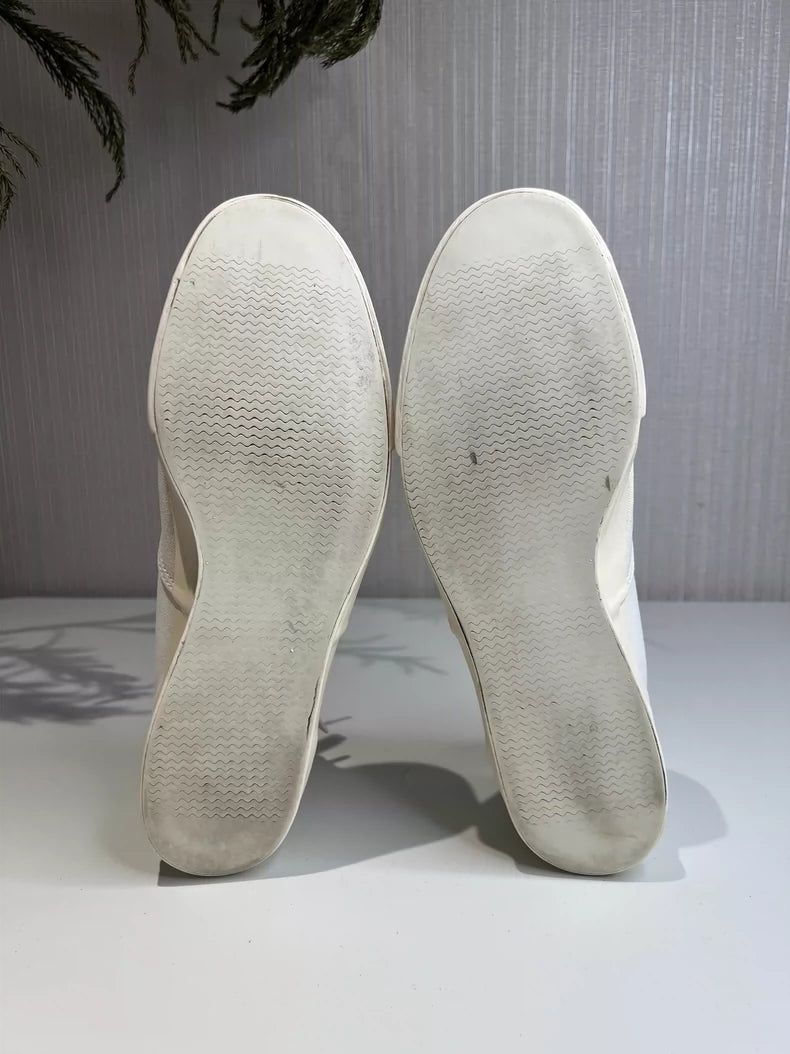 Comme des Garcons White Low Sneakers