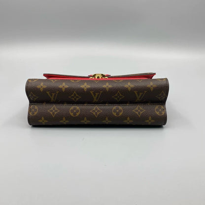 Louis Vuitton Victoria Chain Bag