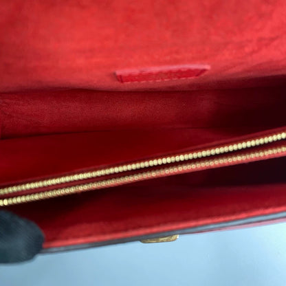 Louis Vuitton Victoria Chain Bag