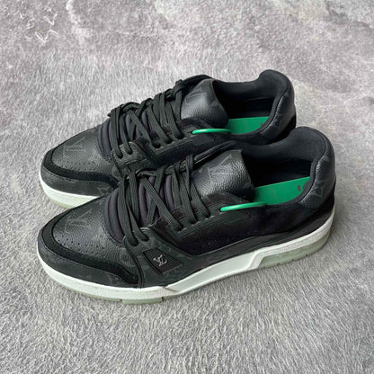 Louis Vuitton Black Low-top Fashion Sneakers 0079