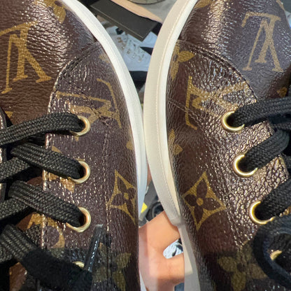 Louis Vuitton Stylish Brown Leather Sneakers 0079
