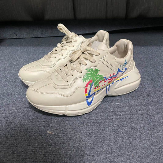 Gucci Rhyton Low-top Dad Sneakers with Logo Print 0079