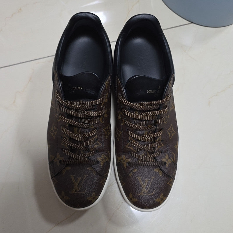 Louis Vuitton Brown Low-Top Fashion Sneakers 0079
