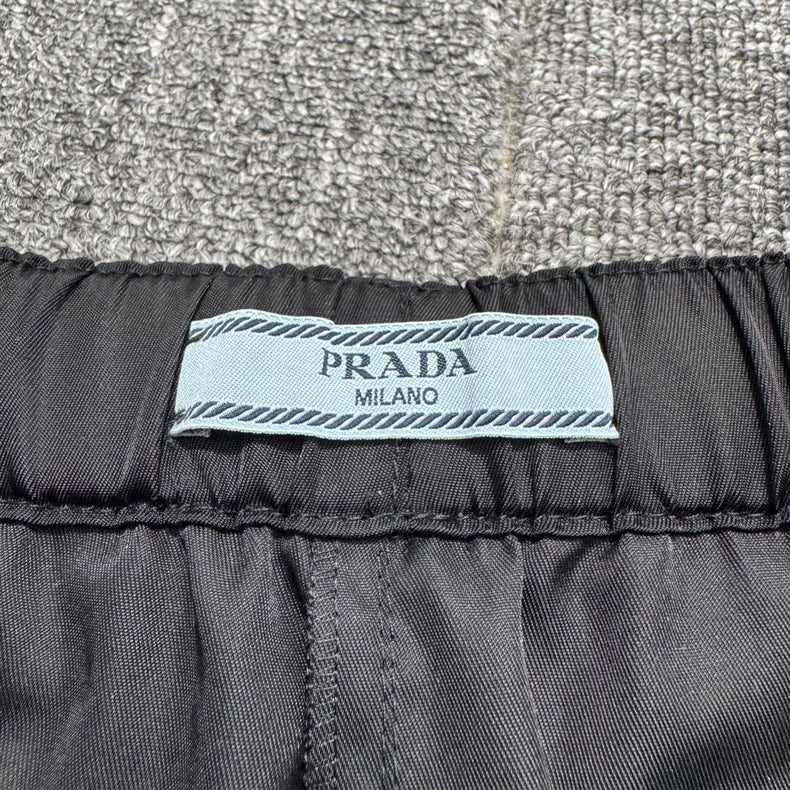 Prada Metal Nylon Drawstring Function Shorts-zp