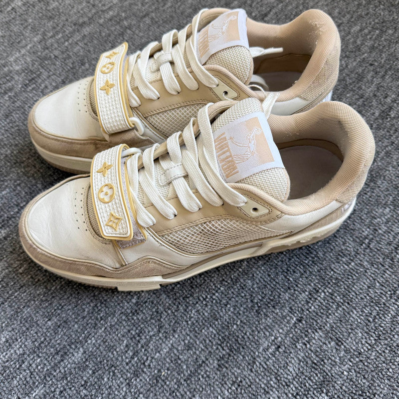 Louis Vuitton Trainer Low-top Fashion Sneakers in Khaki 0079