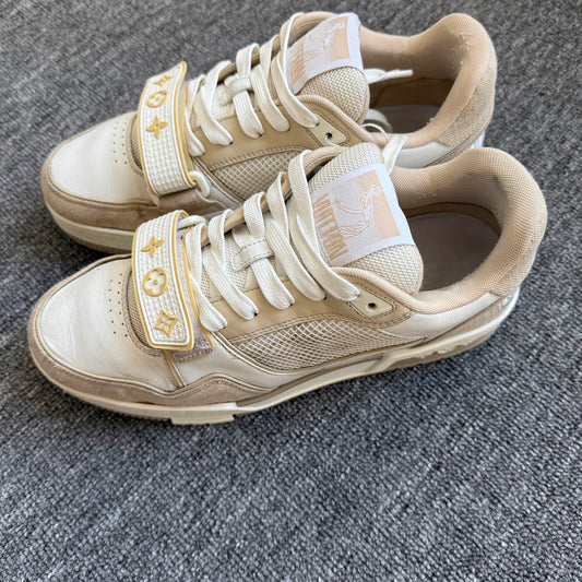 Louis Vuitton Trainer Low-top Fashion Sneakers in Khaki 0079