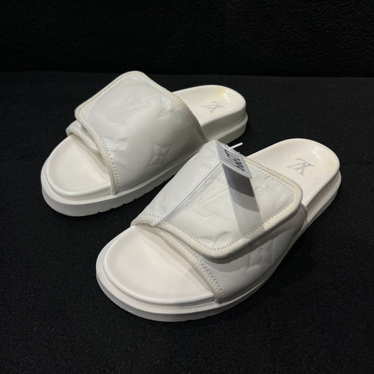 Louis Vuitton Miami Leather Slip-On Sandals 0079