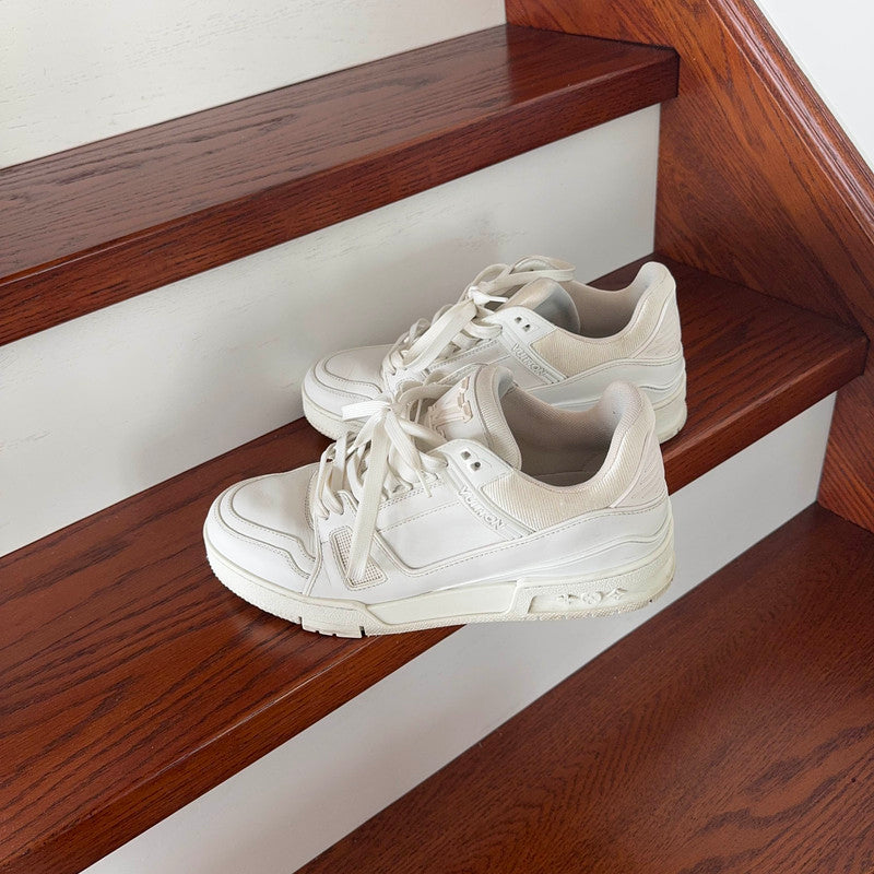 Louis Vuitton Trainer Sneaker in White 0079