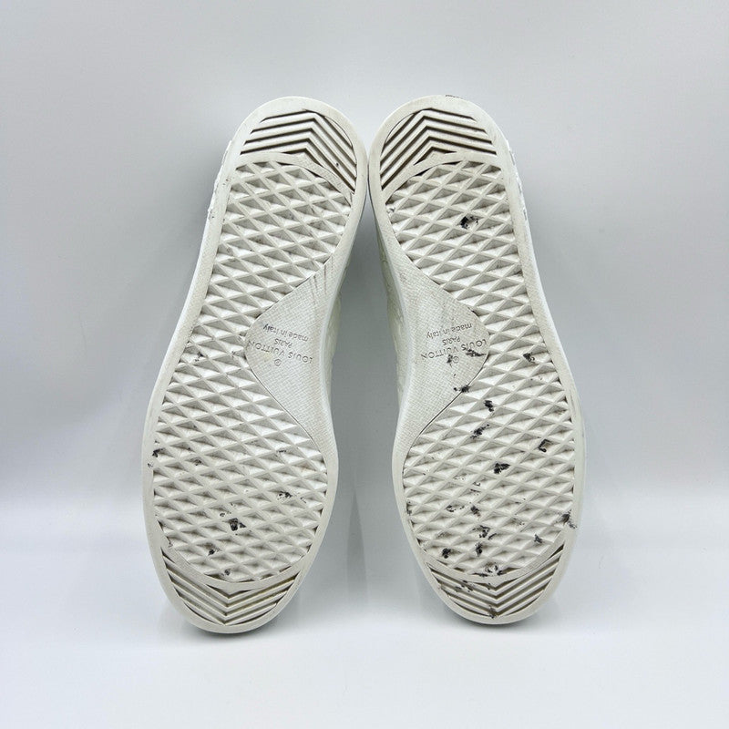 Louis Vuitton Luxurious White Monogram Sneakers 0079