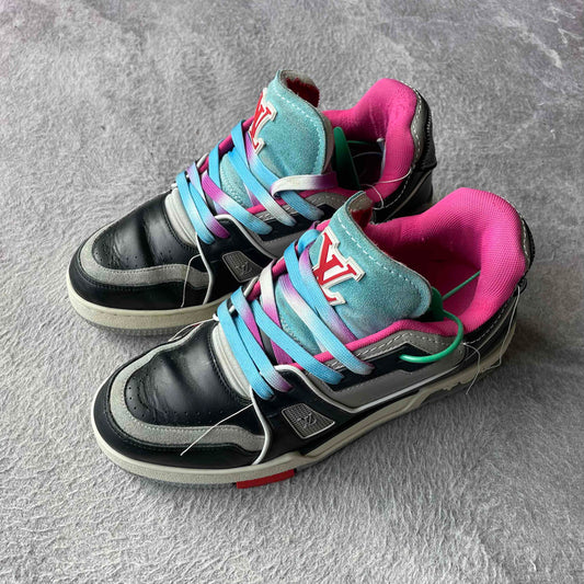 Louis Vuitton Sporty Low-Top Trainer Sneakers 0079