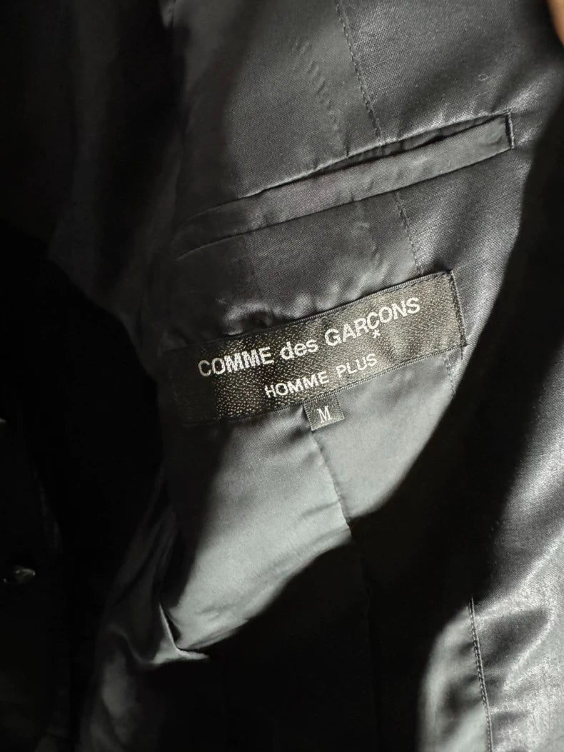 COMME des GARCONS Wool Deconstructed Blazer