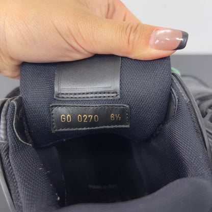 Louis Vuitton Classic Pattern Trainer Sneakers for Men 0079