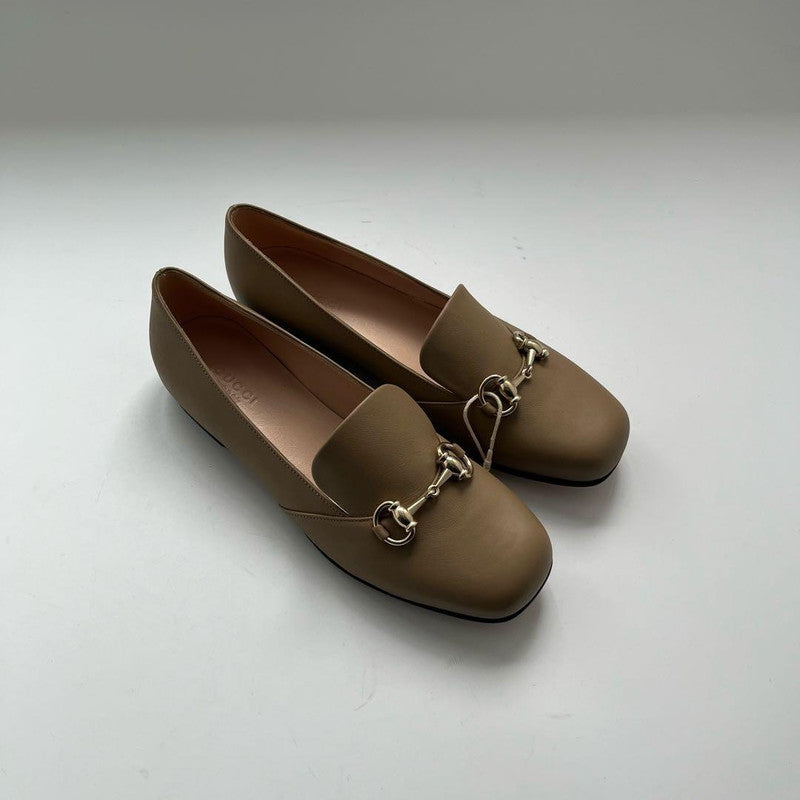 Gucci Brown Horsebit Loafers with Elegant Design 0079