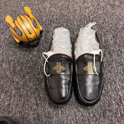 Gucci Black Leather Loafers with Bee Embroidery 0079