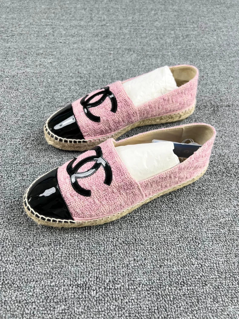 Chanel Pink Patent Leather Espadrilles-yf