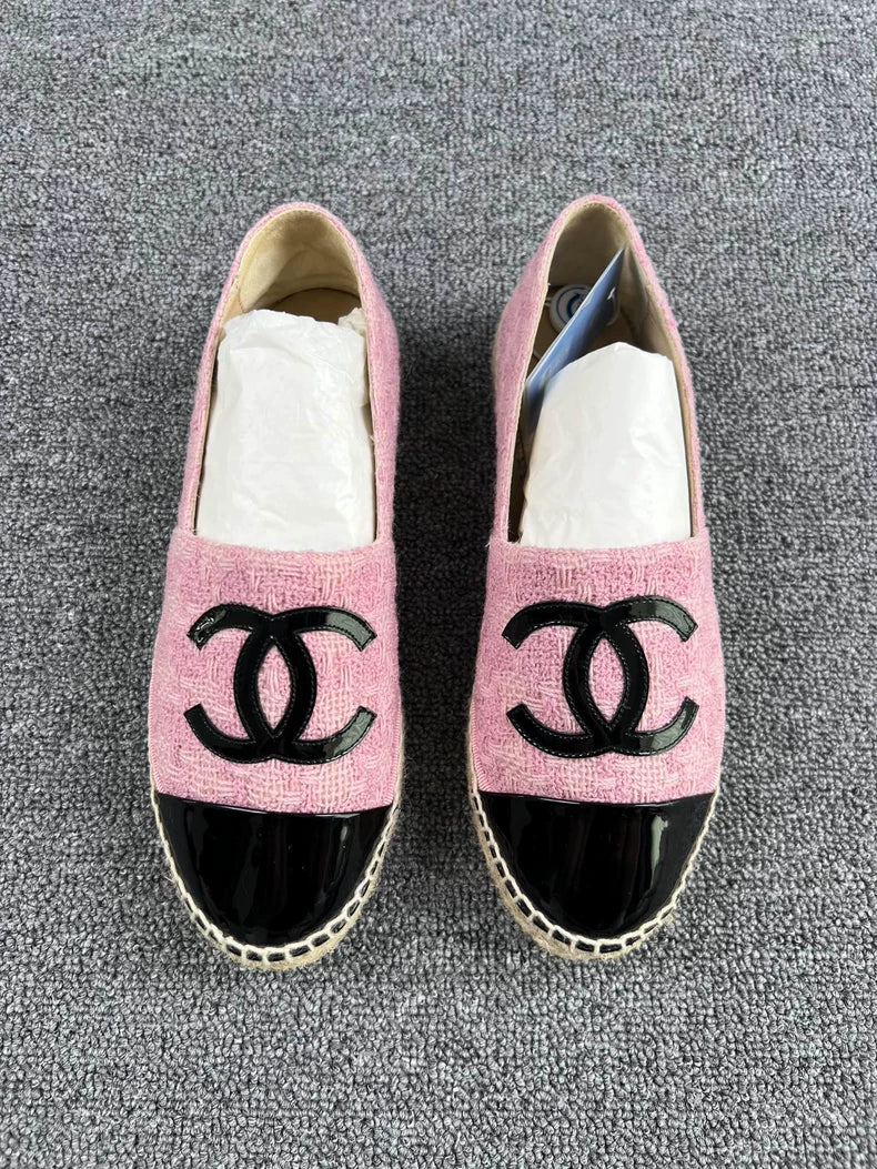Chanel Pink Patent Leather Espadrilles-yf