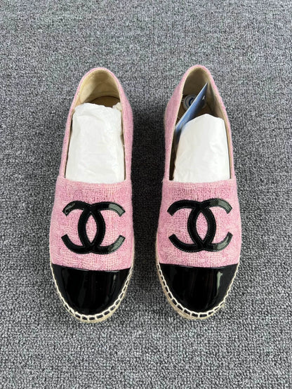 Chanel Pink Patent Leather Espadrilles-yf